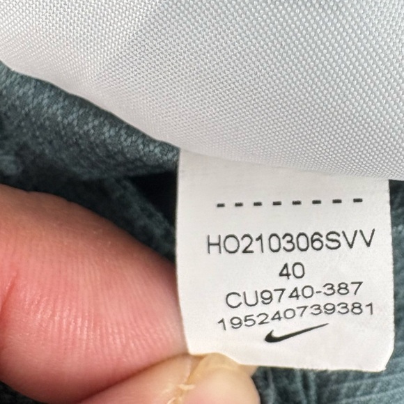 Nike Dri-Fit Men's Standard Fit HYBRID Golf Shorts-Hasta Green - Picture 10 of 10